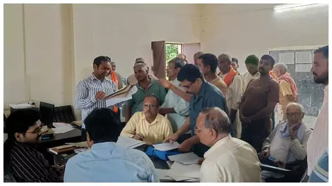 Big relief to farmers, documents being collected in the village itself Big relief to farmers, documents being collected in the village itself