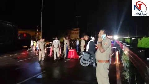 Kanpur News: बारिश का कहर: NH-19 पर सूर्य ओवरब्रिज का हिस्सा धंसा; सर्विस रोड से ट्रैफिक डायवर्ट Kanpur News: बारिश का कहर: NH-19 पर सूर्य ओवरब्रिज का हिस्सा धंसा; सर्विस रोड से ट्रैफिक डायवर्ट