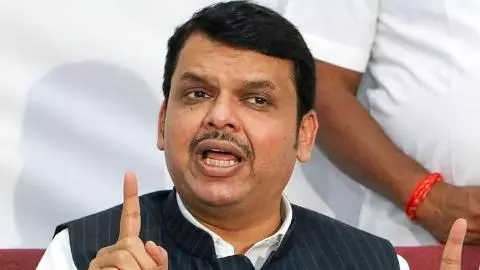 Fadnavis on Rahul Gandhi