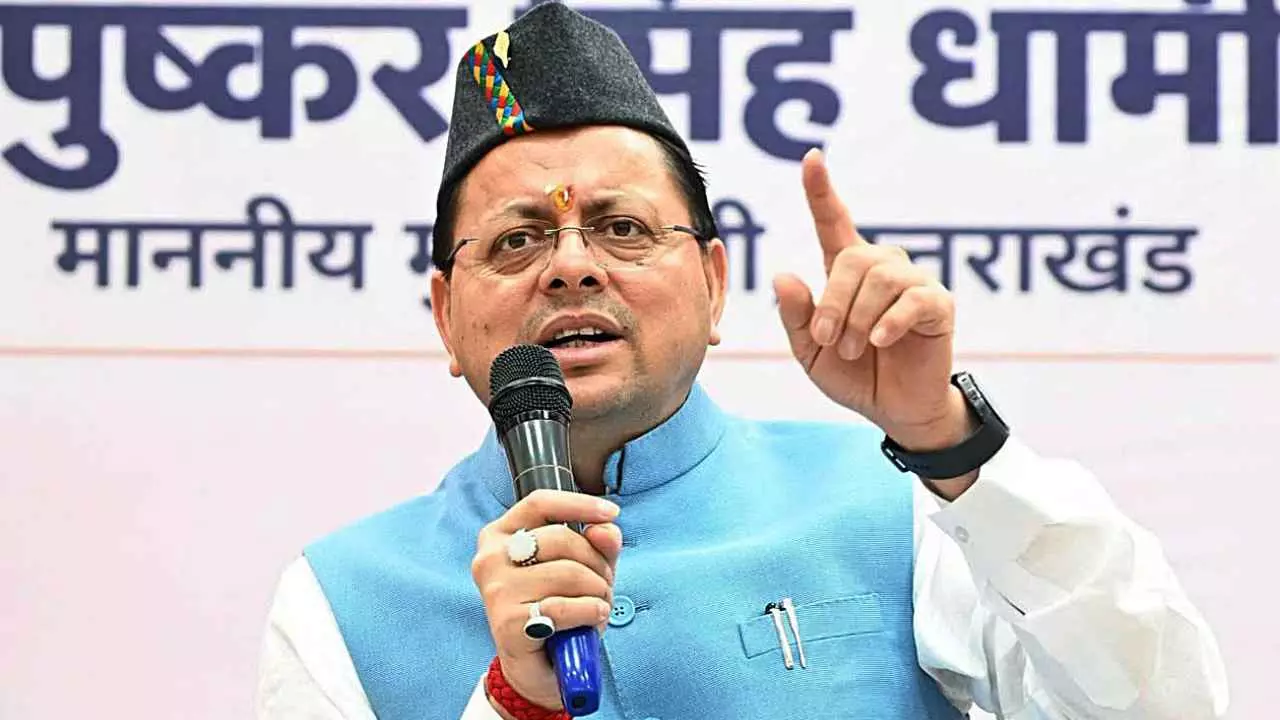 दिल्ली से लौटते ही रेस्क्यू की कमान संभालने पहुंचे CM धामी, 179 ट्रैकर्स-माउंटेनियर्स की सुरक्षित वापसी पर फोकस