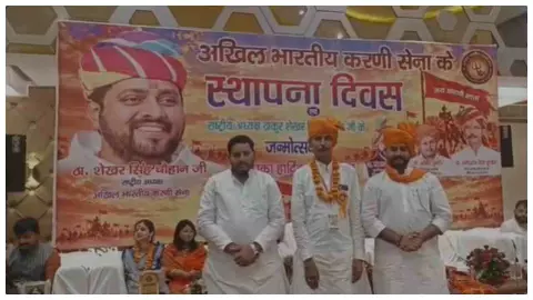Shamli करनी सेना अध्यक्ष का विवादित बयान: ओवैसी और आजम खान को बताया  आतंकवादी, अवैध मदरसों पर बुलडोजर कार्रवाई की मांग
