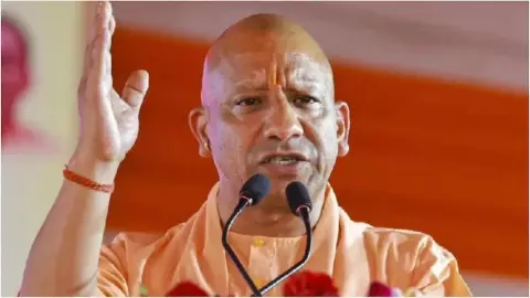 योग्य होने के बावजूद युवाओं को नहीं मिलती थी नौकरी, CM योगी का सपा पर बड़ा वार