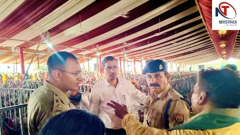 Mathura News: बरसाना में शिव पुराण कथा कार्यक्रम की तैयारियों का डीएम-एसएसपी ने लिया जायजा Mathura News: बरसाना में शिव पुराण कथा कार्यक्रम की तैयारियों का डीएम-एसएसपी ने लिया जायजा