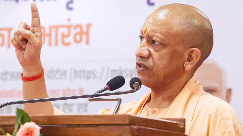 योगी सरकार में ग्रामीण सड़कों की मरम्मत को रफ्तार, 1 से 10 अक्टूबर तक चलेगा विशेष अभियान