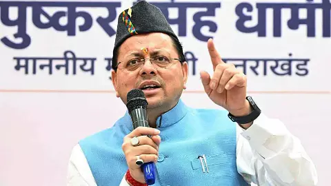 दिल्ली से लौटते ही रेस्क्यू की कमान संभालने पहुंचे CM धामी, 179 ट्रैकर्स-माउंटेनियर्स की सुरक्षित वापसी पर फोकस