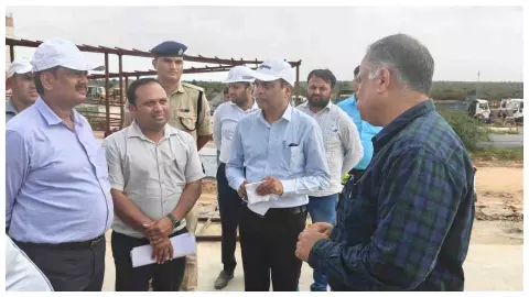 Jhansi News: बीरपुर-सिरोनी रोड आमान परिवर्तित रेलखंड का रेल संरक्षा आयुक्त ने किया निरीक्षण