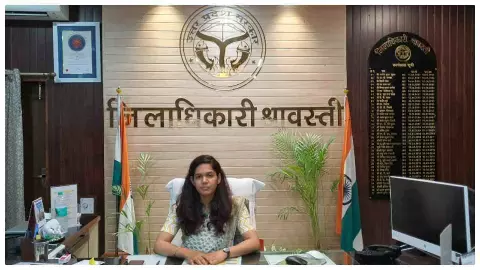 Shravasti News: राप्ती नदी का जलस्तर घटने लगा, अतिवृष्टि पीड़ितों को दी गई सहायता राशि