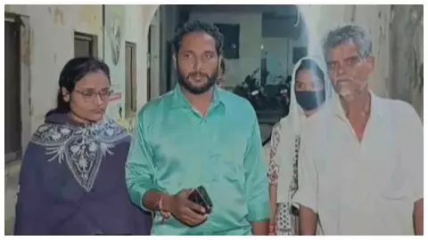 मुजफ्फरनगर में हैवानियत: मंदिर के दलित सफाईकर्मी को बेल्टों से पीटा, वीडियो वायरल