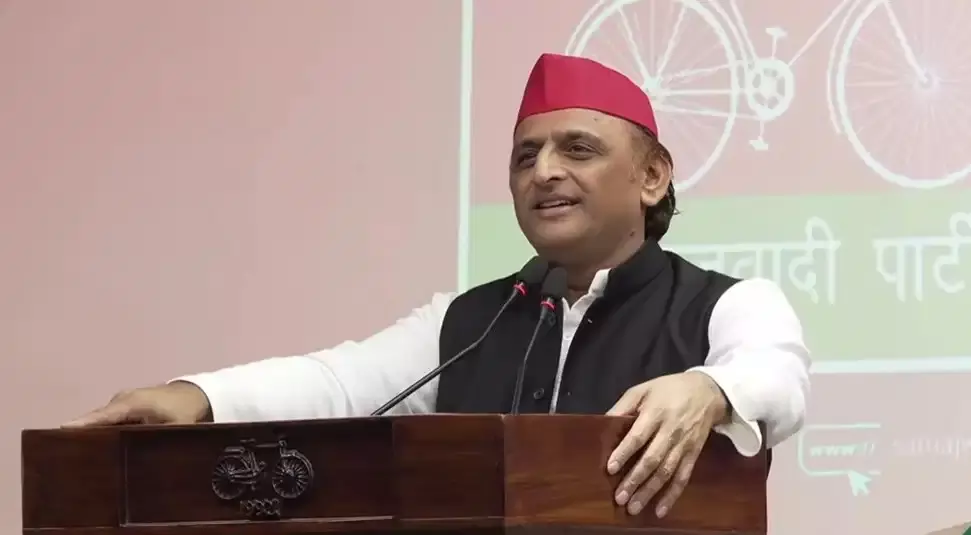 राज्यसभा चुनाव में तीसरा उम्मीदवार कौन? अखिलेश यादव ने दिया ऐसा जवाब... बढ़ी सियासी हलचल! राज्यसभा चुनाव में तीसरा उम्मीदवार कौन? अखिलेश यादव ने दिया ऐसा जवाब... बढ़ी सियासी हलचल!