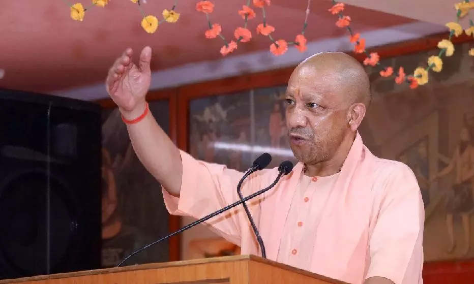 CM Yogi का बड़ा ऐलान: फिर बढ़ेगी पेंशन, यूपी के सभी 18 मंडलों में बनेंगे पुनर्वास केंद्र
