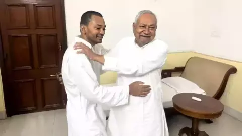 नीतीश ने इंडिया गठबंधन क्यों छोड़ा? संजय झा ने खोला राज, सोनिया गांधी के दावे को JDU ने नकारा नीतीश ने इंडिया गठबंधन क्यों छोड़ा? संजय झा ने खोला राज, सोनिया गांधी के दावे को JDU ने नकारा