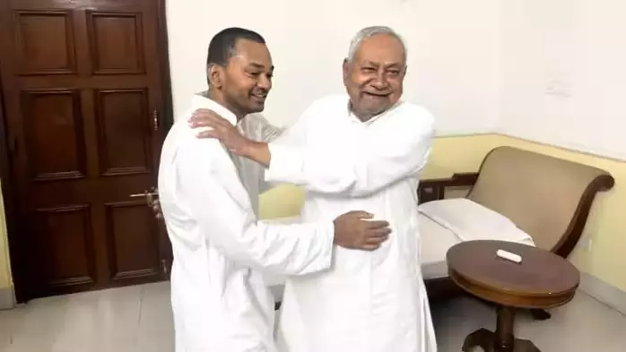 नीतीश ने इंडिया गठबंधन क्यों छोड़ा? संजय झा ने खोला राज, सोनिया गांधी के दावे को JDU ने नकारा नीतीश ने इंडिया गठबंधन क्यों छोड़ा? संजय झा ने खोला राज, सोनिया गांधी के दावे को JDU ने नकारा