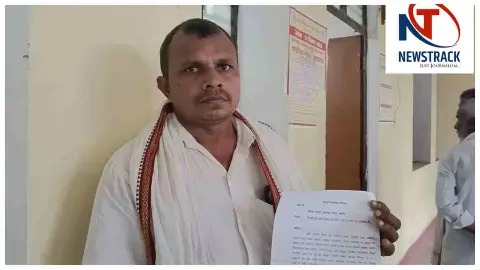 Chandauli News दरवाजे के सामने ईंट-पत्थर रखकर रास्ता रोकने का आरोप, पीड़ित ने एसडीएम से लगाई गुहार