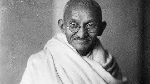 Gandhi Jayanti Speech in Hindi: 2 अक्टूबर पर बोलें 2 मिनट का दमदार भाषण, हर कोई करेगा तारीफ Gandhi Jayanti Speech in Hindi: 2 अक्टूबर पर बोलें 2 मिनट का दमदार भाषण, हर कोई करेगा तारीफ