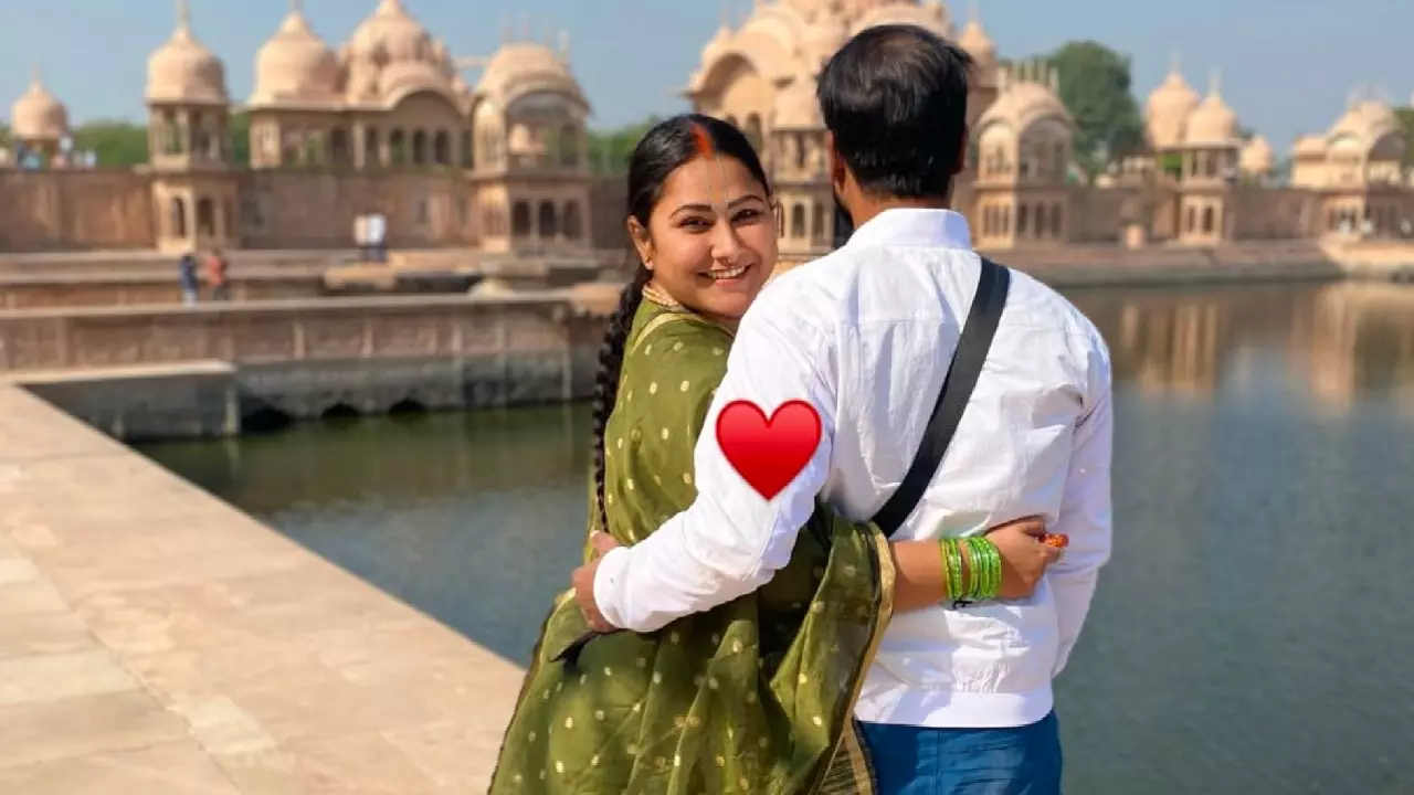 MMS Actress Priyanka Pandit Pregnant MMS Actress Priyanka Pandit Pregnant