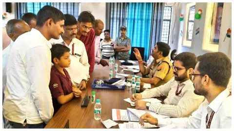 DM gives strict instructions to officials hearing problems on settlement day DM gives strict instructions to officials hearing problems on settlement day