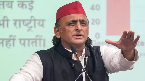 गोरखपुर थप्पड़ कांड पर अखिलेश का बड़ा एक्शन, जिलाध्यक्ष समेत पूरी सपा यूनिट भंग; जानिए पूरा मामला गोरखपुर थप्पड़ कांड पर अखिलेश का बड़ा एक्शन, जिलाध्यक्ष समेत पूरी सपा यूनिट भंग; जानिए पूरा मामला
