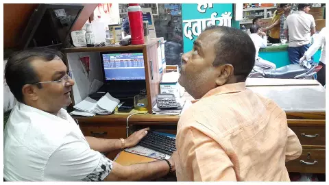 Pharmaceutical department raids in Baroo, strong on sale of unbilled and banned drugs Pharmaceutical department raids in Baroo, strong on sale of unbilled and banned drugs