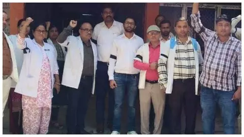 NHM employees raise voice on 14 demands including pay hike NHM employees raise voice on 14 demands including pay hike