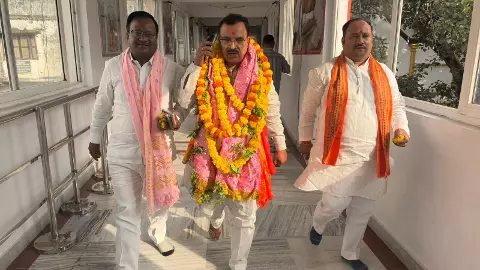 आम कार्यकर्ता से राज्यसभा तक पहुंचे प्रकाश पाल, BJP ने OBC मोर्चा के प्रदेश अध्यक्ष पर जताया भरोसा आम कार्यकर्ता से राज्यसभा तक पहुंचे प्रकाश पाल, BJP ने OBC मोर्चा के प्रदेश अध्यक्ष पर जताया भरोसा