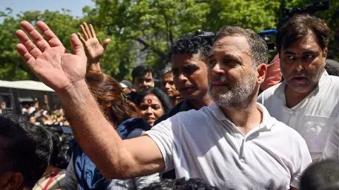 जहां जाता, वहां से हटा देते, मैं देश में बैठूं कहां?... आकाशवाणी भवन में भड़कें राहुल गांधी, दिल्ली पुलिस से पूछे ये 5 सवाल जहां जाता, वहां से हटा देते, मैं देश में बैठूं कहां?... आकाशवाणी भवन में भड़कें राहुल गांधी, दिल्ली पुलिस से पूछे ये 5 सवाल