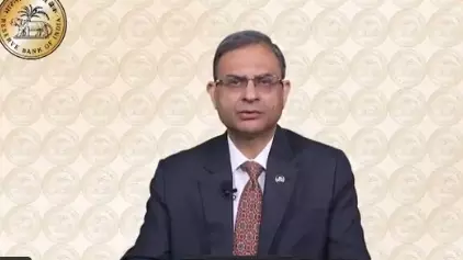 RBI Repo Rate Hike: रेपो रेट 25 बेसिस पॉइंट बढ़कर 5.50%, महंगे होंगे लोन! जानिए असर RBI Repo Rate Hike: रेपो रेट 25 बेसिस पॉइंट बढ़कर 5.50%, महंगे होंगे लोन! जानिए असर