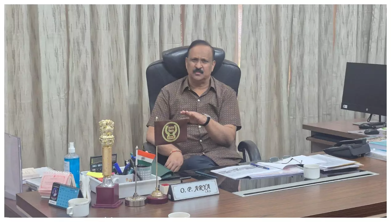 Aligarh News: धान कटाई व गेहूं बुवाई के लिए मनरेगा पर 20 दिन का ब्रेक, किसानों को राहत Aligarh News: धान कटाई व गेहूं बुवाई के लिए मनरेगा पर 20 दिन का ब्रेक, किसानों को राहत