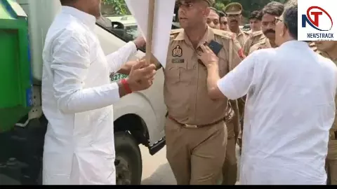 Saharanpur News: सपा कार्यकर्ताओं का हंगामा, गांधी प्रतिमा तक मार्च रोकने पर पुलिस से नोकझोंक