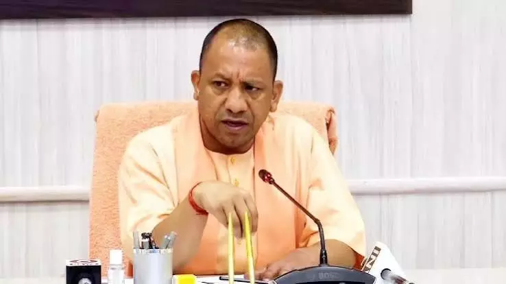 योगी सरकार की कर्मचारियों को बड़ी सौगात, 1 करोड़ का दुर्घटना बीमा और 30 लाख का स्वास्थ्य कवर