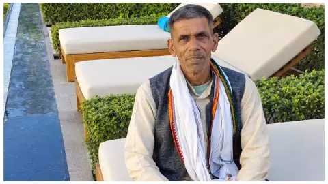 Hathras News: जयपुर-बरेली हाईवे पर टैंकर ने ट्रैक्टर में मारी टक्कर, चाचा-भतीजे की दर्दनाक मौत Hathras News: जयपुर-बरेली हाईवे पर टैंकर ने ट्रैक्टर में मारी टक्कर, चाचा-भतीजे की दर्दनाक मौत