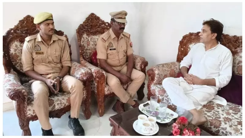 Jhansi News: वोटरों को मताधिकार से वंचित करने के खिलाफ प्रदर्शन, AAP जिलाध्यक्ष अरशद खान हाउस अरेस्ट