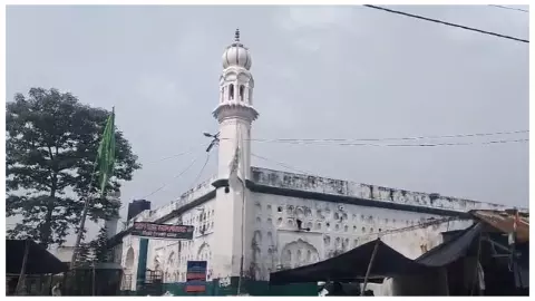 Bijnor News: जनसुनवाई में क्यों भड़के SP? नजीबाबाद मस्जिद का लाउडस्पीकर उतरवाकर मौलवी को भेजा जेल Bijnor News: जनसुनवाई में क्यों भड़के SP? नजीबाबाद मस्जिद का लाउडस्पीकर उतरवाकर मौलवी को भेजा जेल