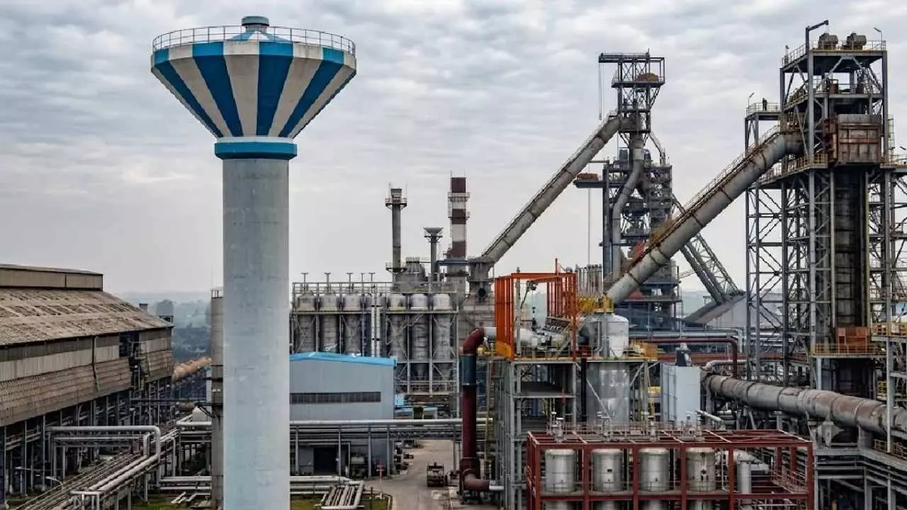 Bokaro ESL Plant Accident: Two Dead in Gas Incident, Talks Over Compensation and Jobs Fail Bokaro ESL Plant Accident: Two Dead in Gas Incident, Talks Over Compensation and Jobs Fail