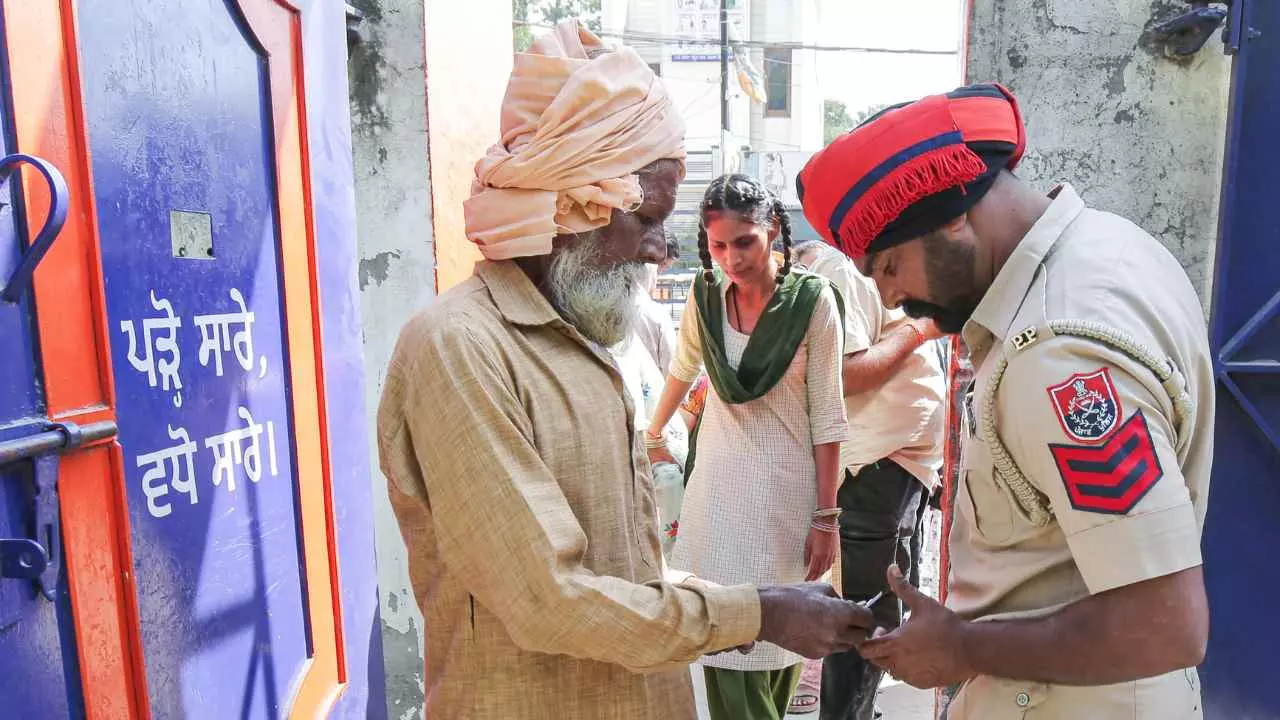 पंजाब चुनाव से पहले चला SIR का हंटर! 1360000 मतदाता हुए क्लीन बोल्ड, जानिए अब राज्य में बचे कितने वोटर्स