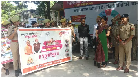 Fatehpur: मिशन शक्ति के छठे चरण का शुभारंभ, महिलाओं और बालिकाओं को जागरूक करने के लिए निकली रैली