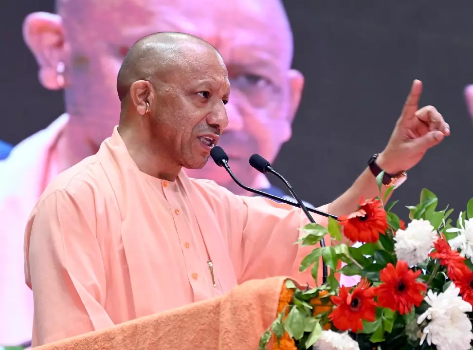 सीएम योगी का दो दिवसीय वाराणसी दौरा कल, शिक्षक-स्नातक महासम्मेलन को करेंगे संबोधित सीएम योगी का दो दिवसीय वाराणसी दौरा कल, शिक्षक-स्नातक महासम्मेलन को करेंगे संबोधित
