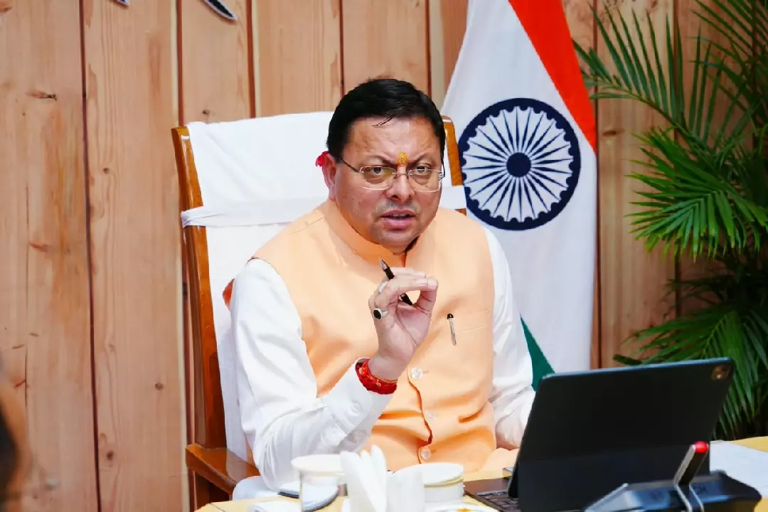 सीएम धामी सख्त, सड़कें गड्ढामुक्त करने के निर्देश; लापरवाह अधिकारियों पर होगी कार्रवाई
