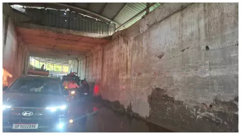 Traffic jam from Chitrakoot underbridge construction Traffic jam from Chitrakoot underbridge construction