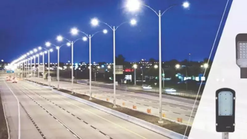Delhi Smart Streetlights: 100,000 Lights Planned to Improve Womens Safety Delhi Smart Streetlights: 100,000 Lights Planned to Improve Womens Safety