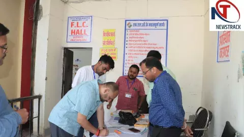 Pratapgarh News: डीएम ने एफएलसी केंद्र का किया निरीक्षण, ईवीएम जांच में पारदर्शिता के निर्देश Pratapgarh News: डीएम ने एफएलसी केंद्र का किया निरीक्षण, ईवीएम जांच में पारदर्शिता के निर्देश