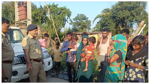 बलरामपुर: हसुवाडोल गांव में आबकारी विभाग की दबिश, नशे के सेवन में आई कमी बलरामपुर: हसुवाडोल गांव में आबकारी विभाग की दबिश, नशे के सेवन में आई कमी
