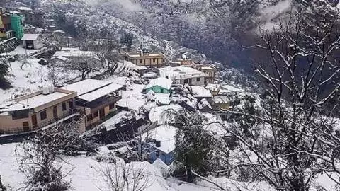 अक्टूबर-नवंबर में ही क्यों होती है बर्फबारी? जानिए इन महीनों में आप कहां-कहां घूमने का प्लान बना सकते हैं?
