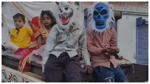 Procession of Maa Skandamata in Sarila, Gunja Nagar from Jaikaron Procession of Maa Skandamata in Sarila, Gunja Nagar from Jaikaron