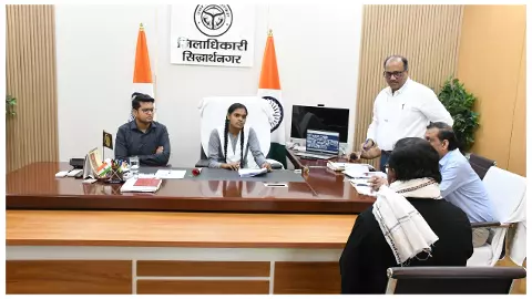 Siddharthnagar News: प्रदेश में छठा स्थान पाने वाली श्रद्धा पांडेय बनीं एक दिन की जिलाधिकारी Siddharthnagar News: प्रदेश में छठा स्थान पाने वाली श्रद्धा पांडेय बनीं एक दिन की जिलाधिकारी