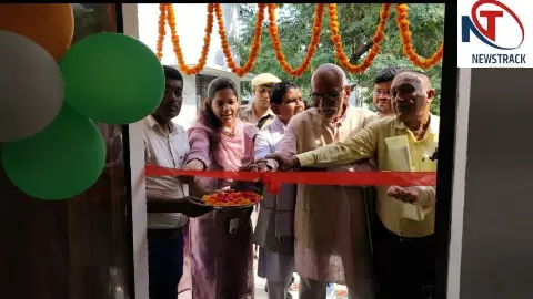 Shravasti News: डीएम ने किया एसी युक्त पेंशनर कक्ष का लोकार्पण, बुजुर्गों को मिलेगी राहत Shravasti News: डीएम ने किया एसी युक्त पेंशनर कक्ष का लोकार्पण, बुजुर्गों को मिलेगी राहत