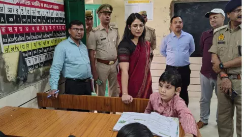 DM Kavita Meena inspects primary school DM Kavita Meena inspects primary school