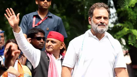 सपा-कांग्रेस गठबंधन में सीटों का पेंच! दिल्ली की बैठक के बाद यूपी की सियासत में हलचल तेज