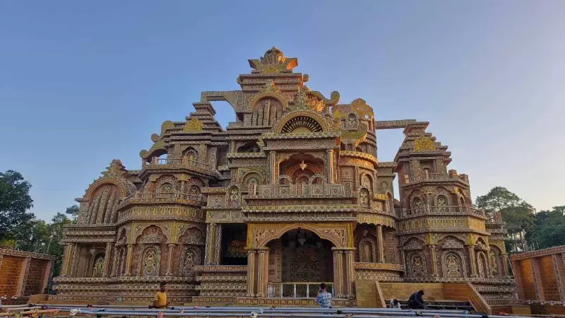 Durga Puja 2026: Goddess Durga Adorned with Gold Worth ₹140 Crore, 13,000-Pen Artwork