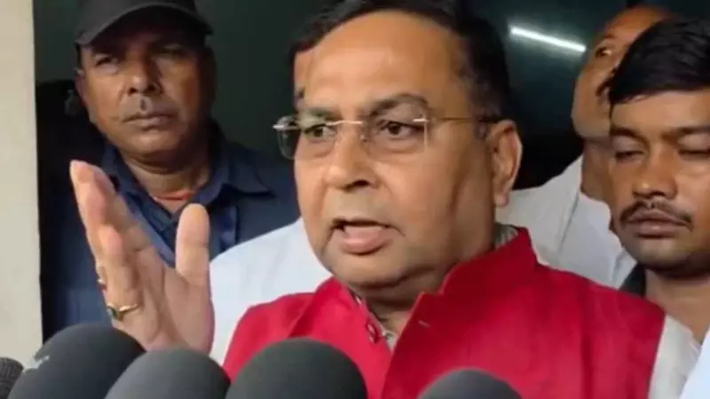 मर्डर तो होती रहती, क्या कर सकते?, युवक की हत्या पर बिहार के मंत्री महोदय का विवादित बयान | VIDEO मर्डर तो होती रहती, क्या कर सकते?, युवक की हत्या पर बिहार के मंत्री महोदय का विवादित बयान | VIDEO