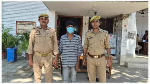 Shravasti News: सिरसिया में नाबालिग को भगाने वाला आरोपी गिरफ्तार, भेजा गया जेल Shravasti News: सिरसिया में नाबालिग को भगाने वाला आरोपी गिरफ्तार, भेजा गया जेल